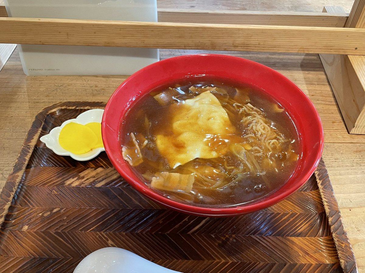 津山町の道の駅“もくもくランド”に行ってきました💡

駅内の食堂“木里口(きりくち)”で“まんぷくチーズカレーラーメン”を食べました。

とても美味しかったです🤤

でも量が凄かった💦次に行く時は腹を空かせておこう💡

#ニンジャ650 #ninja650