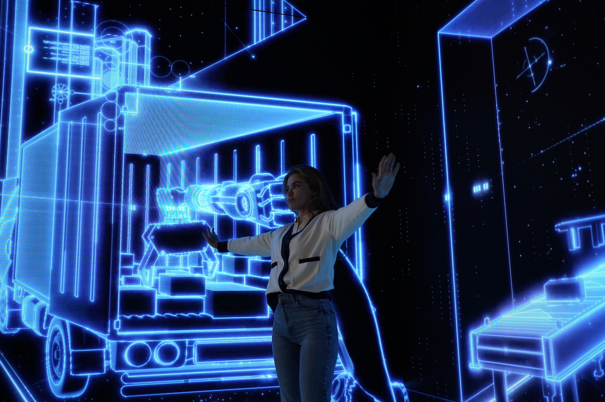 MWCHub's tweet photo. Reminiscing about the #immersive experiences and #VR demos at MWC Barcelona 😍

#MWC23 https://t.co/tpsYHrSWuI