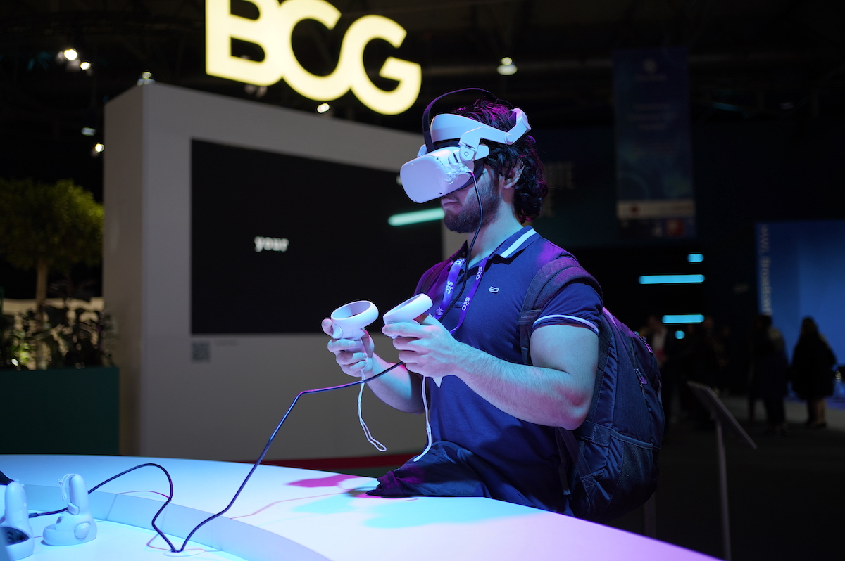 MWCHub's tweet photo. Reminiscing about the #immersive experiences and #VR demos at MWC Barcelona 😍

#MWC23 https://t.co/tpsYHrSWuI