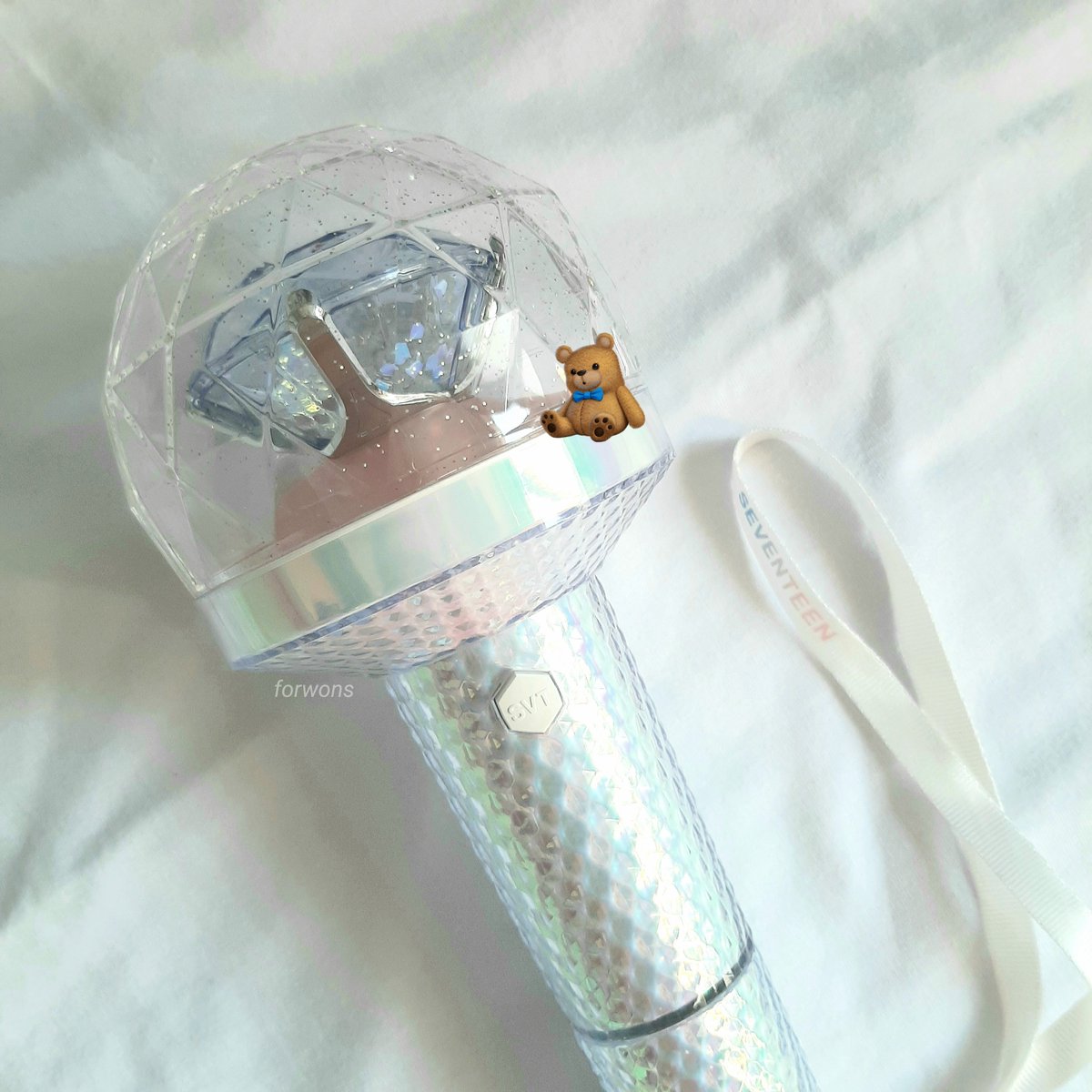 forwons's tweet photo. +⋆⁺₊⋆. ㅡ ☁️

prettiest bong came home earlier ❤️‍🩹 tysm @enstudioo for packing it securely and for kindly complying to my requests ><!! https://t.co/8kj9DmrKxq