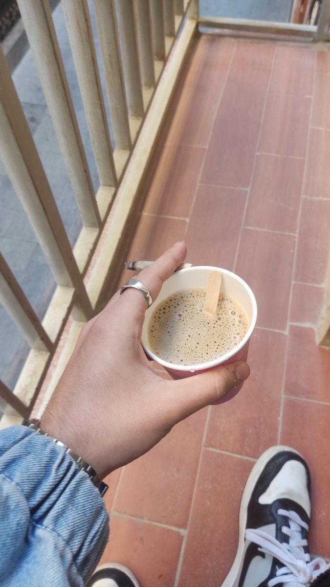 fumarjaen's tweet photo. café, cigarro y Camarón. Bendiciones y buen día a todos!! https://t.co/yq5sv0GJcl