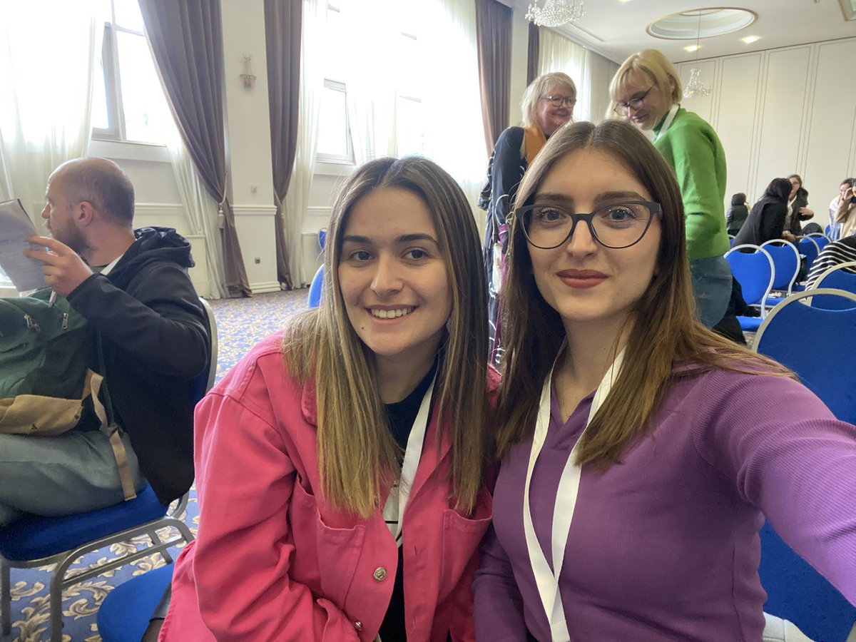 _eliralluka's tweet photo. 🕊️✊ Conference on Feminist Peace in the Western Balkans #feministpeaceconference #feministmovement #peace #womenrights #kvinnatillkvinna #artpolis
@KvinnaKvinnaINT @qendraartpolis https://t.co/LpDTsXgUud