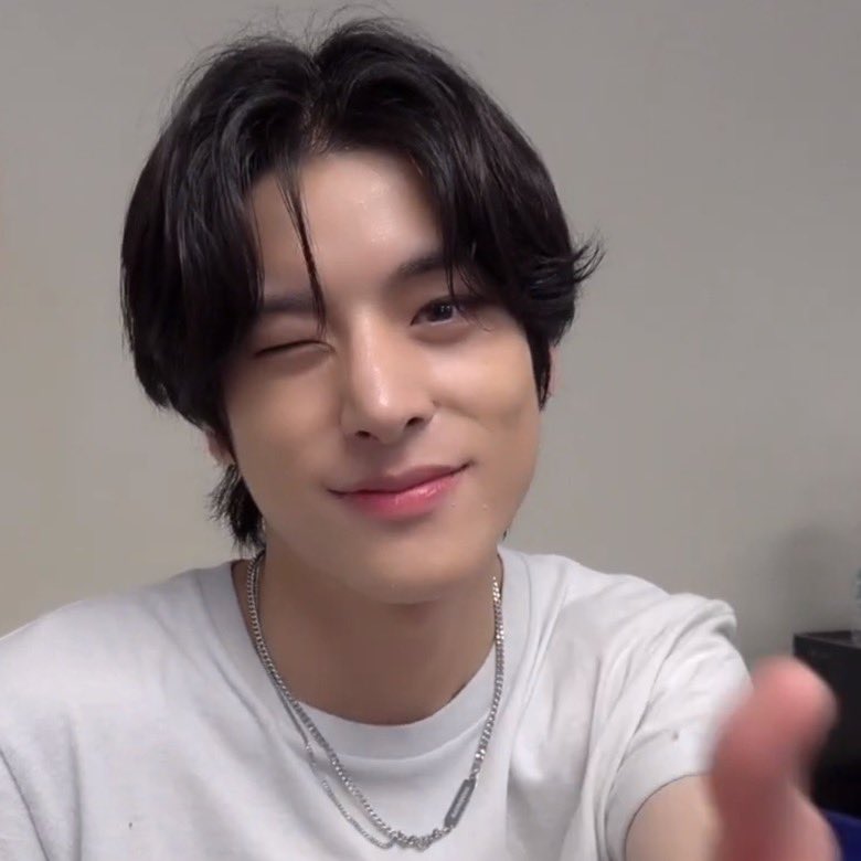 dogpuppyzip's tweet photo. 재윤아... 잘생겼어요... https://t.co/oLjWSyh49i