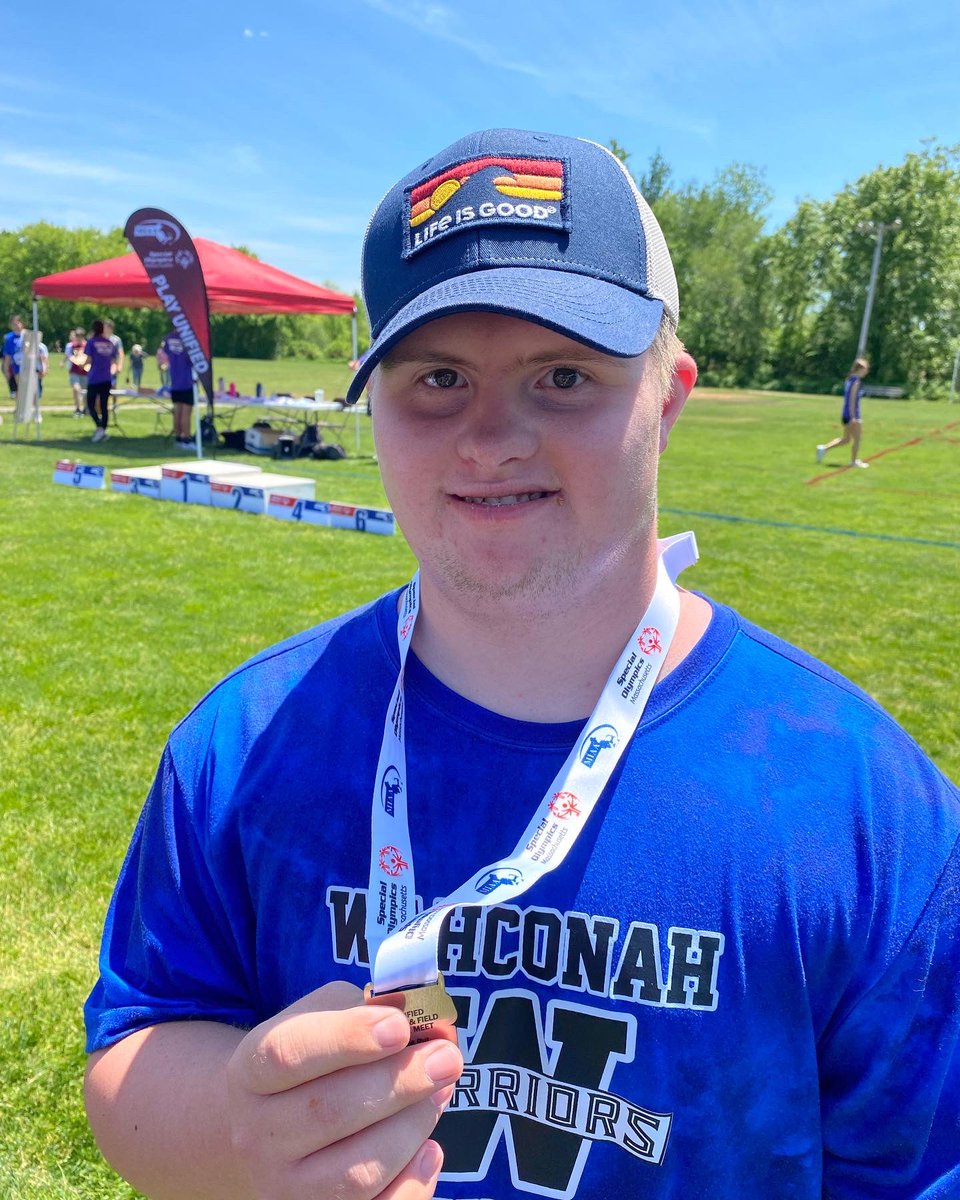 AaronRobb5's tweet photo. Today is #WorldDownSyndromeDay! Our world is a better place with individuals with Down syndrome in it!   #DownSyndromeAwareness https://t.co/BpvkVnlf7e