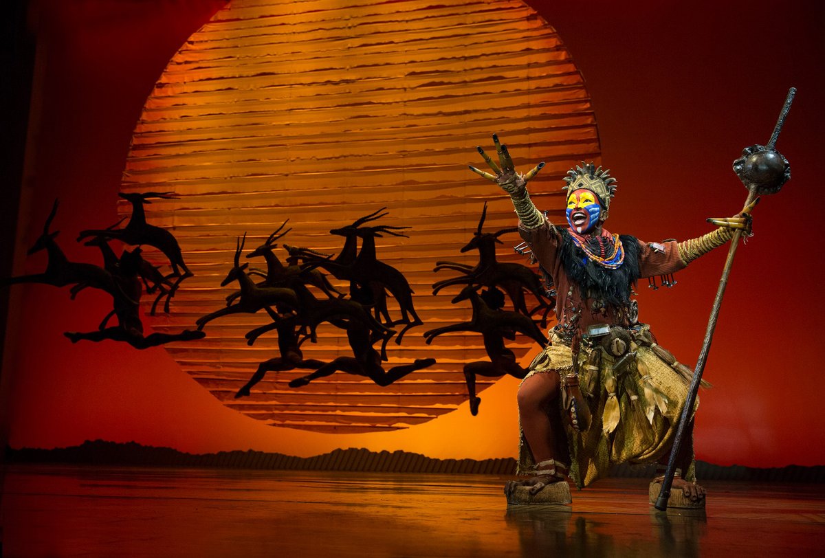 NewYorkCityDE's tweet photo. Sichert noch heute eure Broadway Musical Tickets! Erhaltet bis zu 37% Rabatt auf die regulären Preise. Findet und bucht euer Musical hier: https://t.co/ZvpoPCBNFg https://t.co/zUKIAAN8Fc