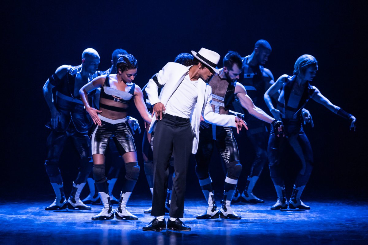 NewYorkCityDE's tweet photo. Sichert noch heute eure Broadway Musical Tickets! Erhaltet bis zu 37% Rabatt auf die regulären Preise. Findet und bucht euer Musical hier: https://t.co/ZvpoPCBNFg https://t.co/zUKIAAN8Fc