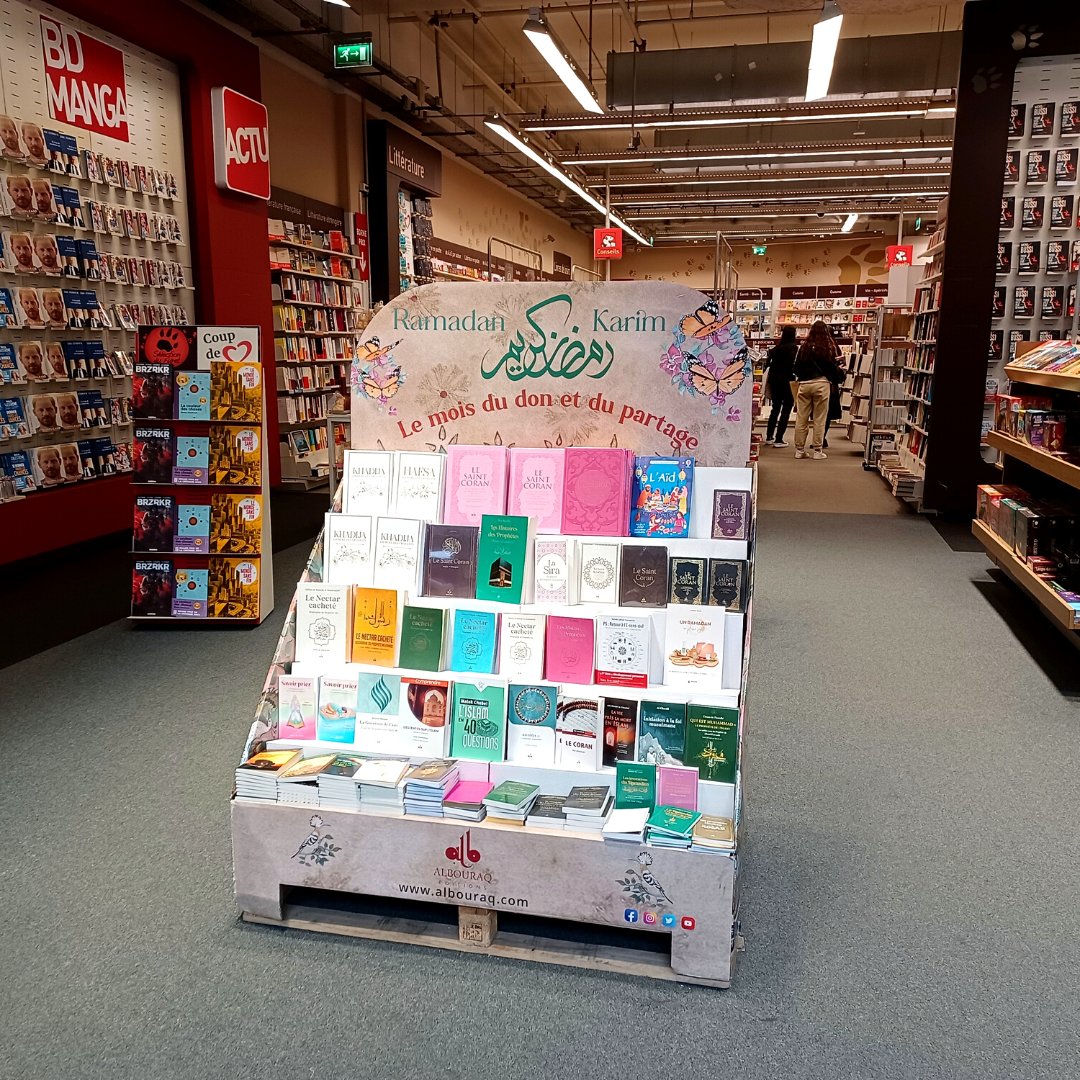 AlbouraqEdition's tweet photo. Opération Ramadan: Retrouvez nos Box Ramadan dans vos grandes surfaces du livre et dans vos supermarchés!
#Ramadan #Ramadan2023 #Ramadan1444 #ramadanmubarak #Musulmans #livre #livres #albouraqeditions #OperationRamadan https://t.co/xl4LubyqCL