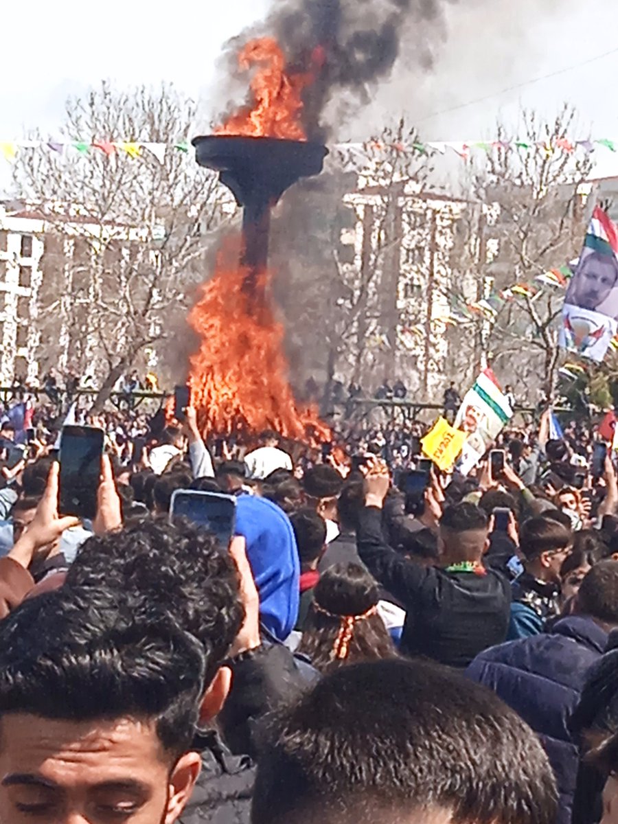 bzuhat's tweet photo. AMED NEWROZ https://t.co/d9HSPISpXA
