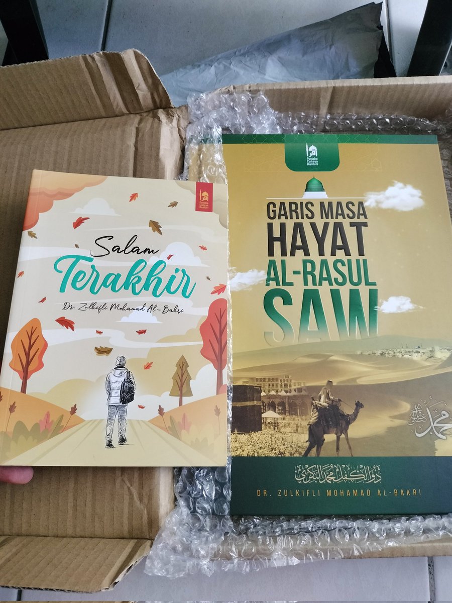 dakarab175's tweet photo. Alhamdulillah sudah sampai...insyaAllah jadi peneman kalbu untuk Ramadan kali ni 😄 @drzul_albakri https://t.co/Uxi2nMA4ov
