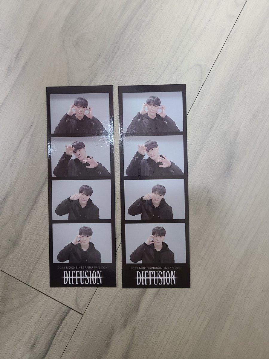 kim130628's tweet photo. 문빈 산하 팬콘
팬클럽부스 인생네컷 교환구합니다.

저:문빈
로하님💜: 산하

#문빈_산하 #문빈 #산하
#DIFFUSION
#아스트로 https://t.co/Pkx54wUQTL