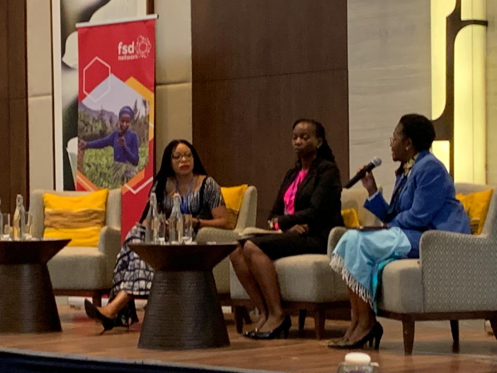 Our CEO Esselina Macome is part of the first panel of the 4th FSD Network Conference on
“Centering gender and climate in sustainable livelihoods”
together with @FSDAfrica <a href="/Hollard/">Hollard Insurance</a> Mozambique &amp; <a href="/FSDKe/">FSD Kenya</a>.