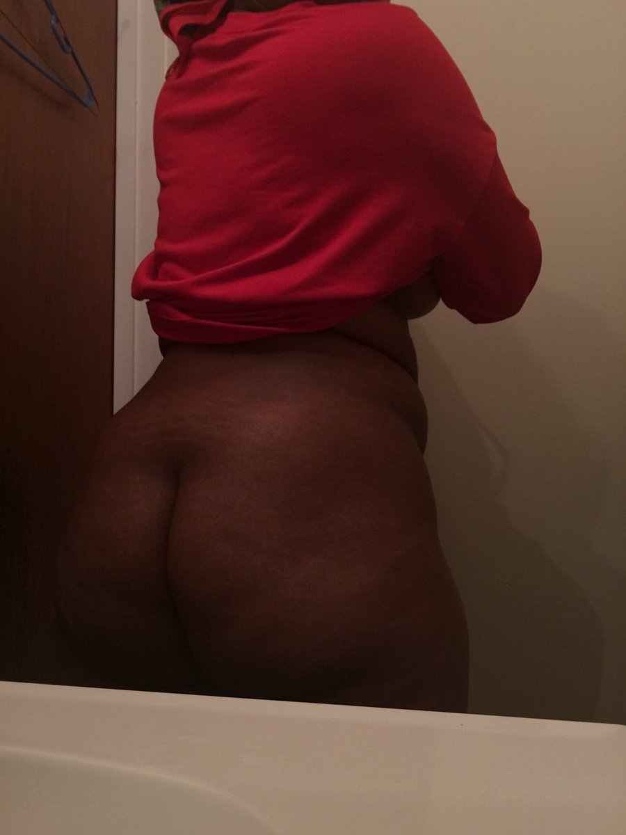 blazebog234's tweet photo. #Ebonybbw #flashingebony https://t.co/q0IlOQVIBE