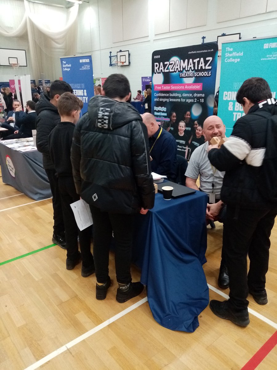 Sheffcolschools's tweet photo. Great Morning so far @MeadowheadSch with some of our ciriculum areas and their students helping out. We are here all today to discuss you making your next steps with @sheffcol. So come and say hi 👋 https://t.co/JXWTwvvn92