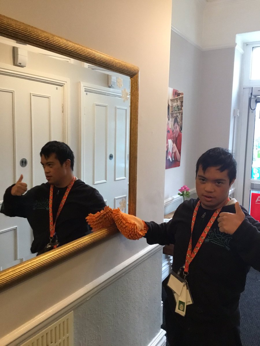 Students from Aurora Foxes tweet media