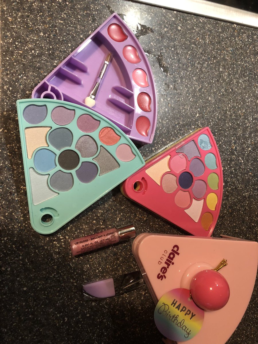 Erica J Kerton tweet media