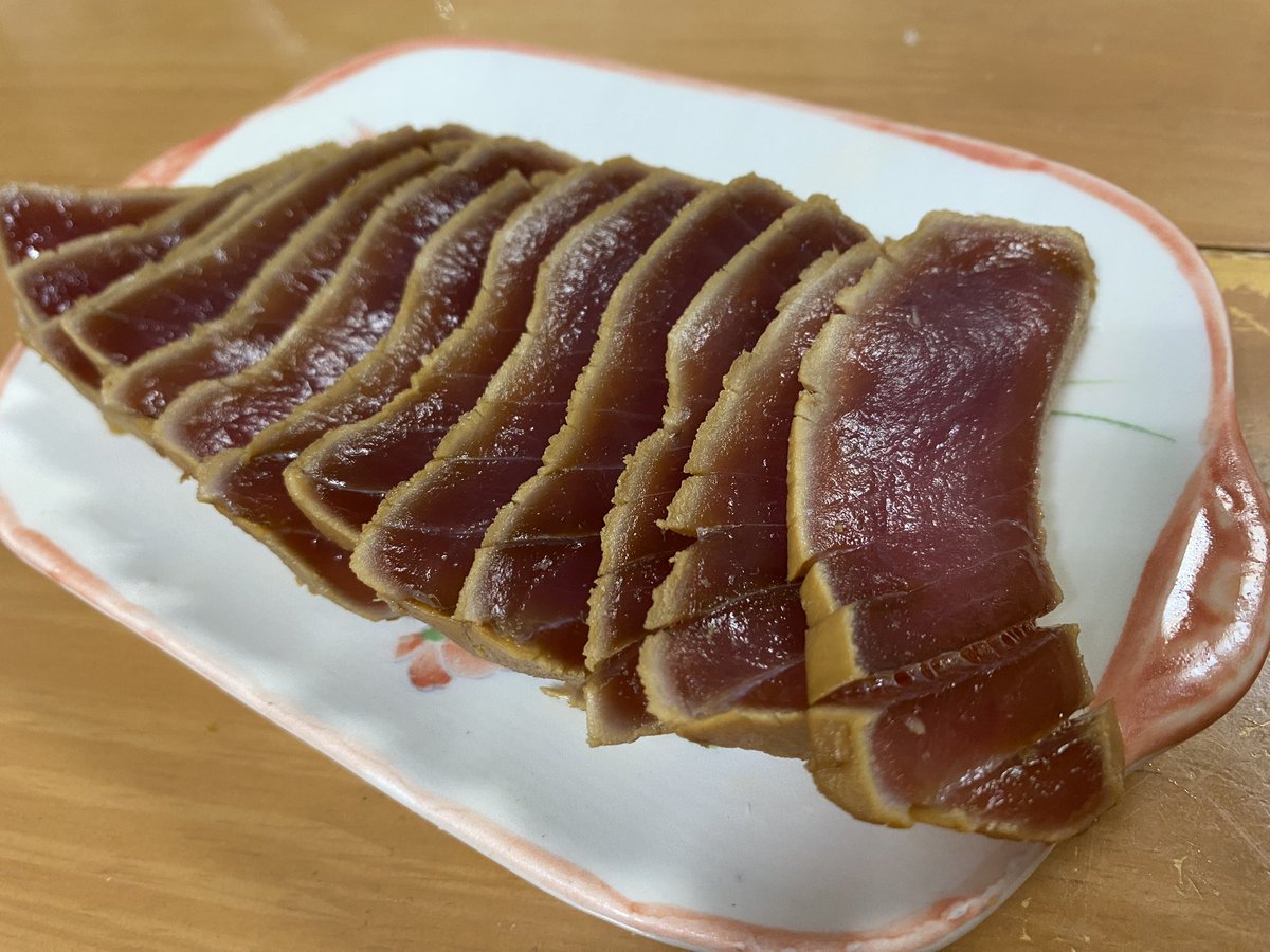 qeee95k's tweet photo. マグロの漬け作ってみたよ
優勝🏆 https://t.co/MCqV8kXd1Y