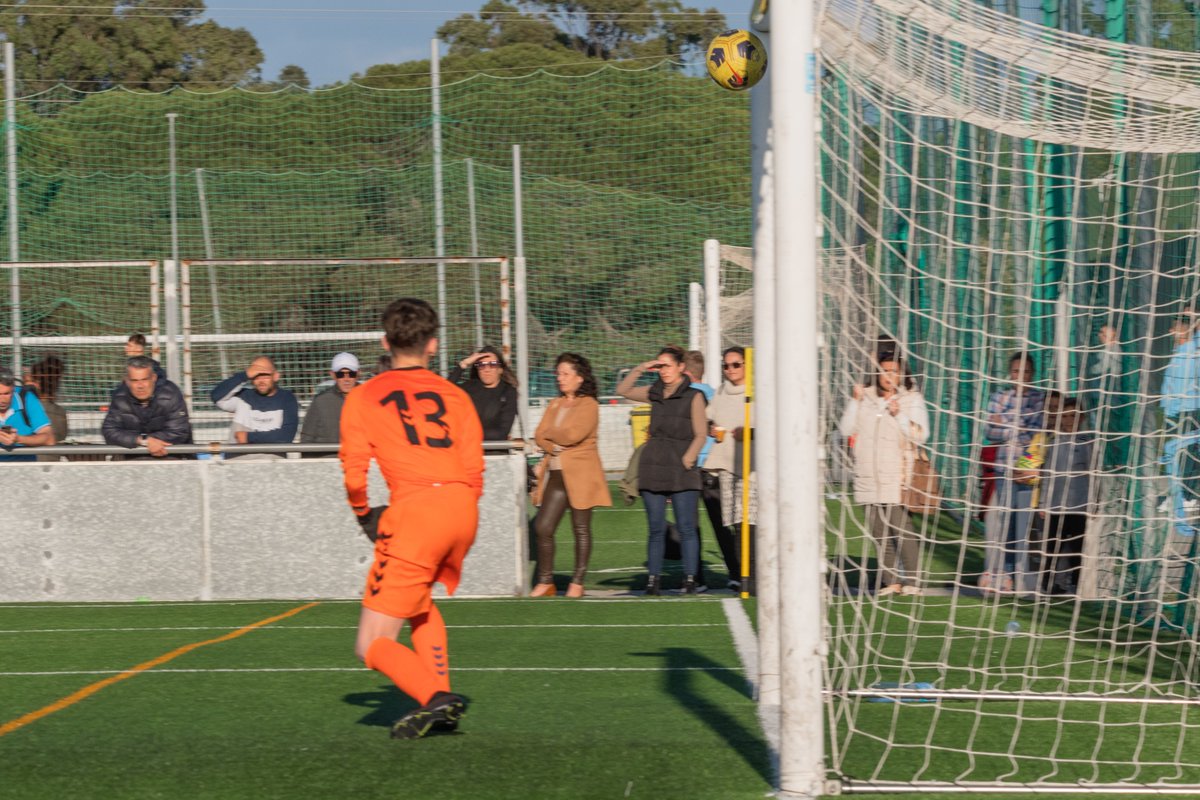 Cadiz_CFCantera's tweet photo. #CanteraCadista 💛💙

Infantil A | 😯🎯 Kike Collantes https://t.co/CYuGa7hhb2