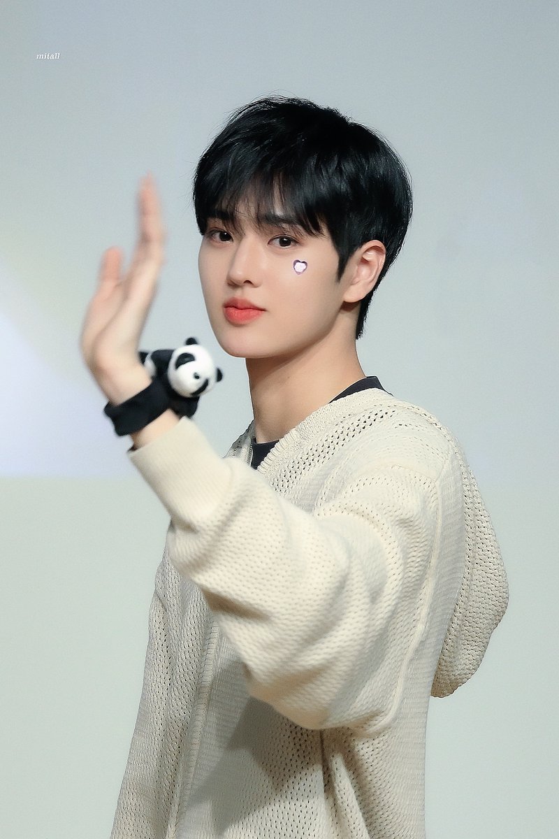 mitall1126's tweet photo. #템페스트 #은찬 #TEMPEST #EUNCHAN https://t.co/B46CCqhcRO