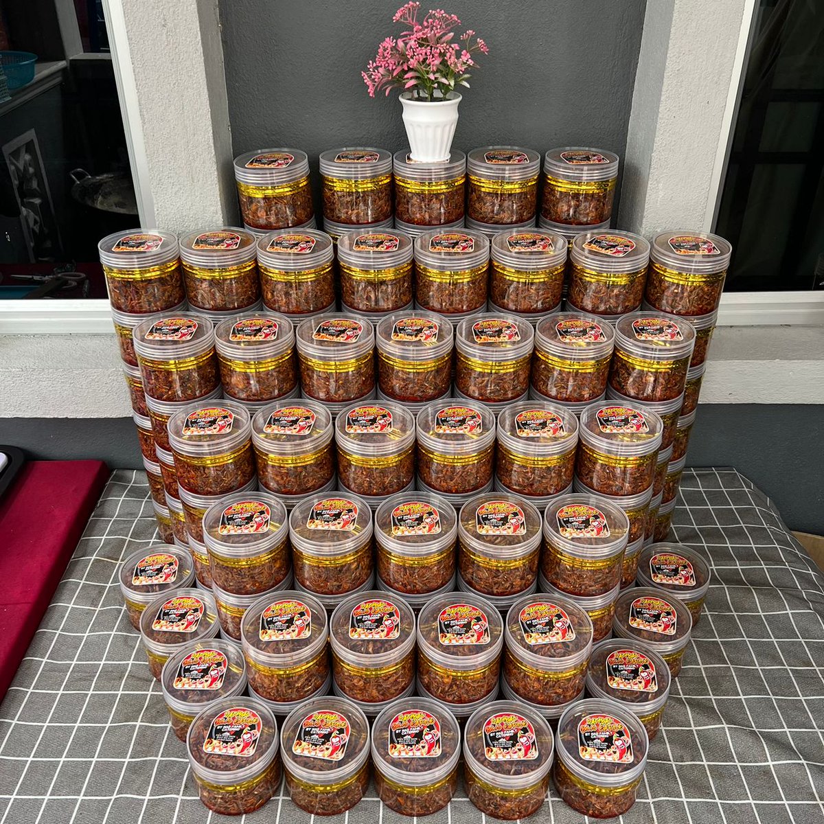 sepett_renjong's tweet image. SAMBAL BILIS GARING 🔥

alhamdulillah, open order utk 2nd batch ✅ . Ikan bilis sekoq2 tau hampa bkn hancoq berderai oppss 😜 . Rasa pedas manjah maneh memang ngam 😍 . Boleh buat mkn soq sekali berbuka nanti 😋 
COD Penang (island)  &amp;amp; Kulim ✅

#sambalbilisgaring
#ramadhanvibes