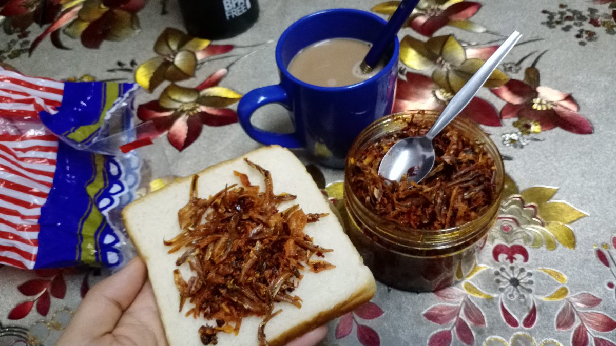 sepett_renjong's tweet image. SAMBAL BILIS GARING 🔥

alhamdulillah, open order utk 2nd batch ✅ . Ikan bilis sekoq2 tau hampa bkn hancoq berderai oppss 😜 . Rasa pedas manjah maneh memang ngam 😍 . Boleh buat mkn soq sekali berbuka nanti 😋 
COD Penang (island)  &amp;amp; Kulim ✅

#sambalbilisgaring
#ramadhanvibes