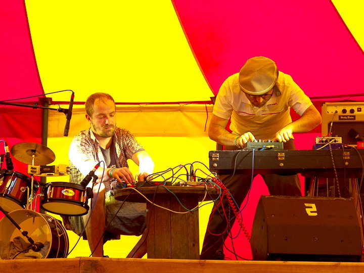 HELLERAU's tweet photo. Am 03.04. 20:00 Uhr ist Elektrospielzeug-Tag in HELLERAU!
Wir dürfen einen virtuosen Künstler am Lötkolben zum Feature Ring begrüßen – Alwin Weber!
Mehr Infos:
https://t.co/JTyHqBrw5f
https://t.co/BGDAQFUTGM
#Electronics #AlwinWeber #FeatureRing #HELLERAU https://t.co/n0zU2fIA5s
