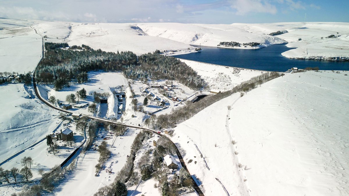 holmfirthdrone's tweet photo. Winscar Reservoir at Dunford Bridge near Holmfirth, Yorkshire -  March 2023.
@hlmfrth @peakdistrict #holmfirth #peakdistrict #Snowfall @StormHour #yorkshire #pennines #winscar #dunfordbridge #woodheadpass @YorkshireWater @Welcome2Yorks #drone #dronephoto https://t.co/UysmUbRs7c