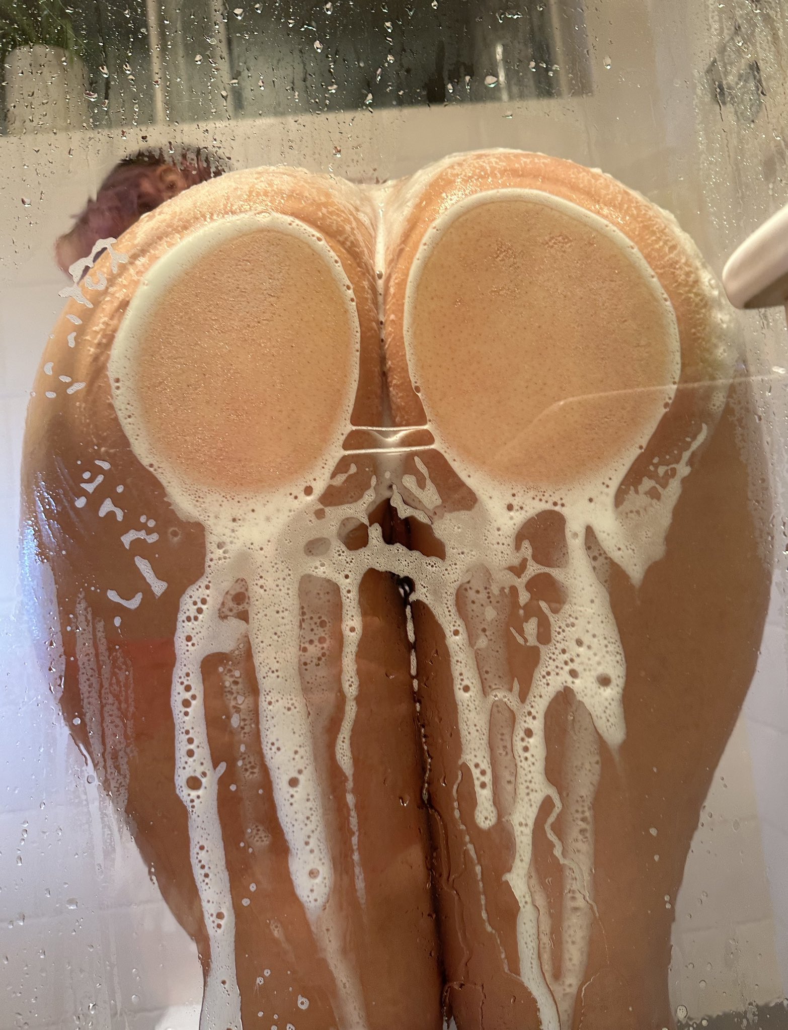 Soap me up https://t.co/QS5pkkwpPS https://t.co/VeNQCA7Zc1