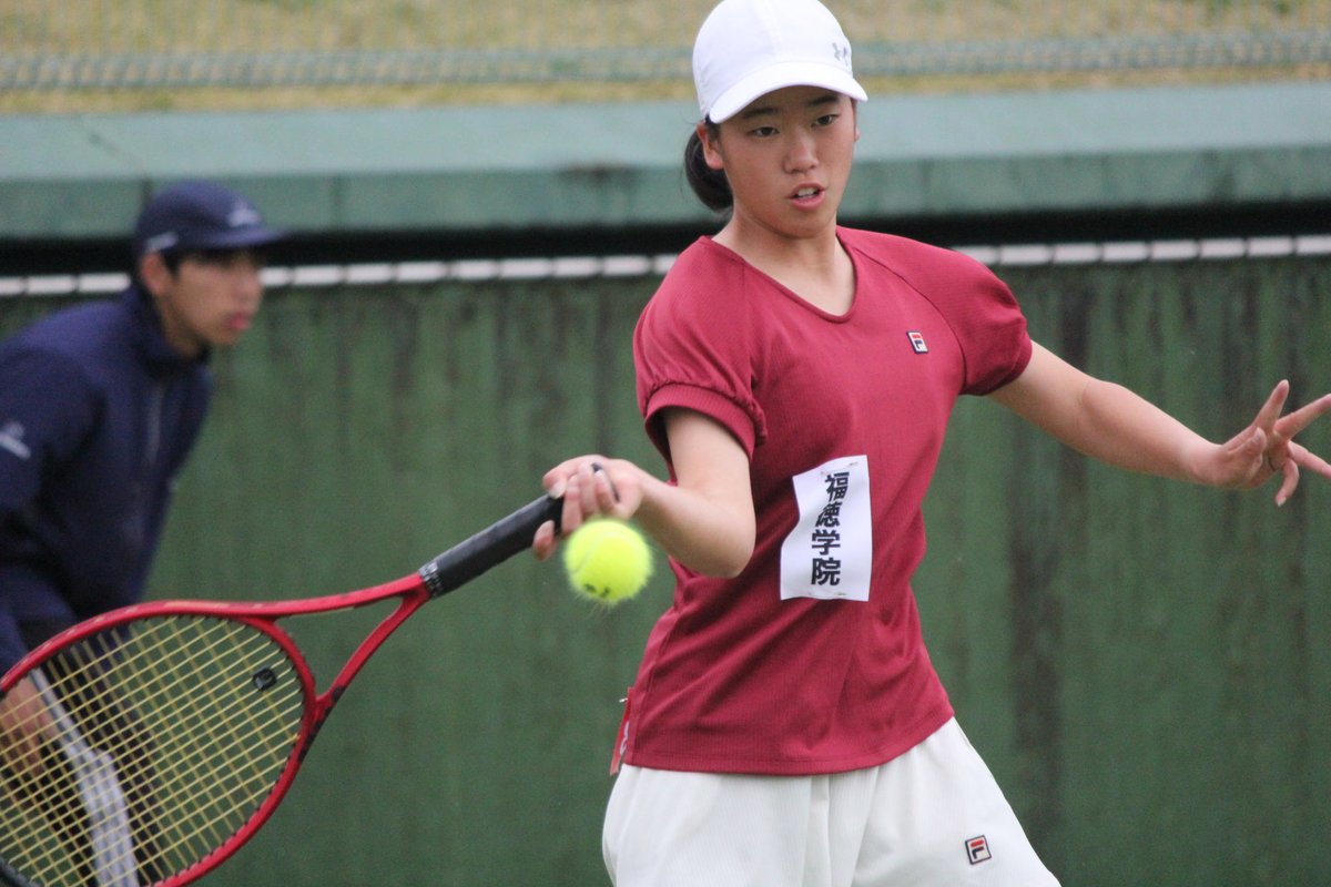 tennis365's tweet photo. 🎾大正製薬リポビタン第45回全国選抜高校テニス大会

男女団体戦1回戦の様子をお届け❗
後半は雨もあがり、各コートで選手の声が響き渡っていました👍

#テニス #tennis #大正製薬リポビタン第45回全国選抜高校テニス大会 #選抜高校テニス https://t.co/rSFYctTWsN