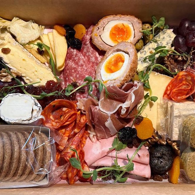 #takeawayfood #edinburghtakeaway 

@SoupandC you can eat in @Bonnieandwilduk  O R..
opt to #takeaway your food‼️😍 
If you’re having a get together at home or in the office, why not pick up one of our tasty #grazingplatters 😍
Email 📧 us 👉🏼 info@soupandcaboodle.com