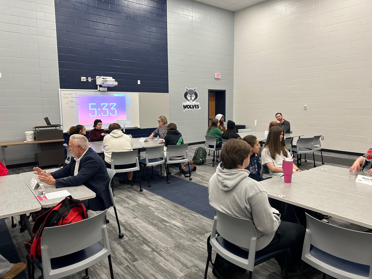 MrsGrafTechEdu's tweet photo. Exciting to see @WCHSWolves students participating in speed mentoring!  They’re seizing the opportunity to learn from experienced professionals and gaining valuable insights to help them grow! Thank you to the @ClermontChamber for your help with this event! https://t.co/cz5diRB4rT