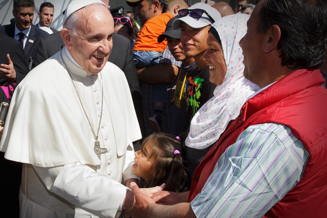 vaticanIHD_ES's tweet photo. 📣 "Libres de elegir si migrar o quedarse". 🚶‍♂️🚶‍♀️
Este es el tema elegido por el #PapaFrancisco para la 109ª Jornada Mundial del Migrante y del Refugiado, que este año se celebrará el #24Septiembre. #JMMR2023

👉 https://t.co/jC2nNqberB https://t.co/RbnR3mpHUL