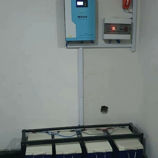 simileoluwa_89's tweet photo. Installation of a 5kva hybrid system 4 batteries and 8 panels in Rivers state

Designed to power the following;
12 light bulbs,2 television, microwave,1 freezer, 1hp pumping machine.
#carport #solarcarport #smarthome #inverter #solarexpert #abuja #lagosvendors #abujavendor https://t.co/Vzp5AM0TqL