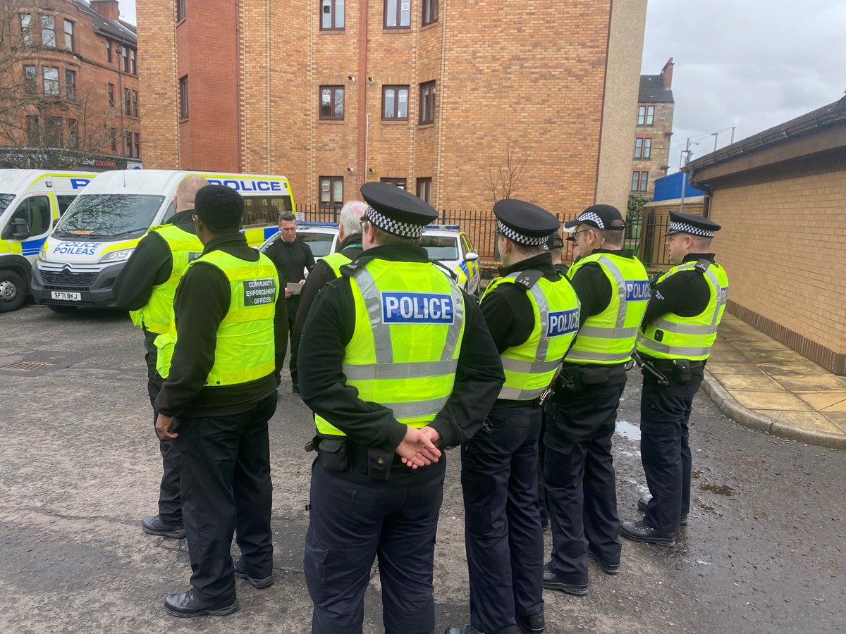 <a href="/GlasgowNWPolice/">Glasgow North West Police</a>  would like to thank all those involved in the first weekend of this year's Operation Mother.  

Police, Glasgow City Council and partners will continue throughout the summer to ensure Kelvingrove Park is a safe space to be enjoyed by everyone.

#YourCommunity