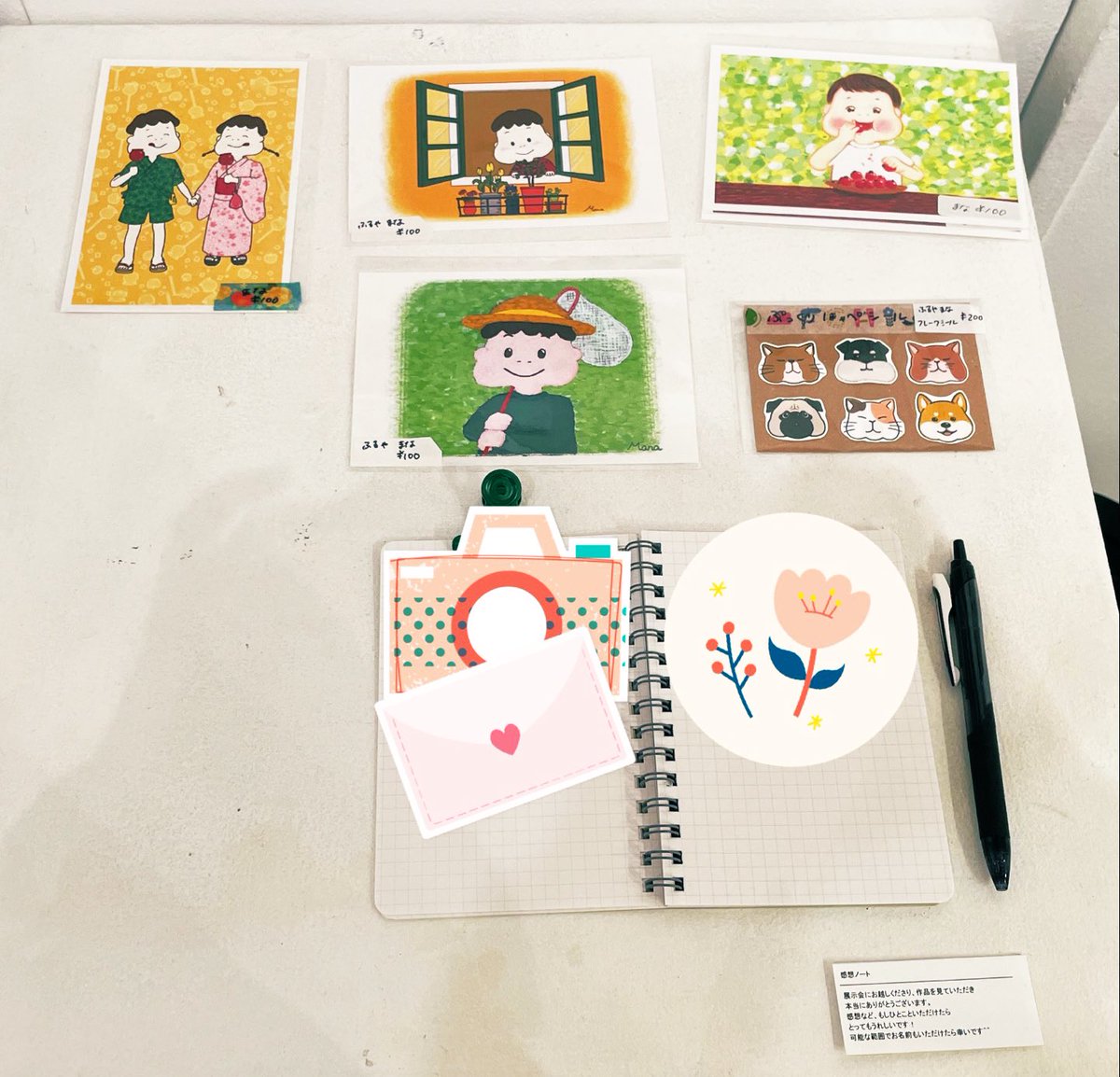 展示会終了しました！
感想ノートにあたたかいメッセージありがとうございました🌷
ポストカードやシールをご購入いただいた方々、素敵なグッツがたくさんある中選んでいただいて感激です…💘

毎年クラスアウェイな私を参加させてくれるみんなもありがとう！！

また楽しみつつ描いていきます🌷