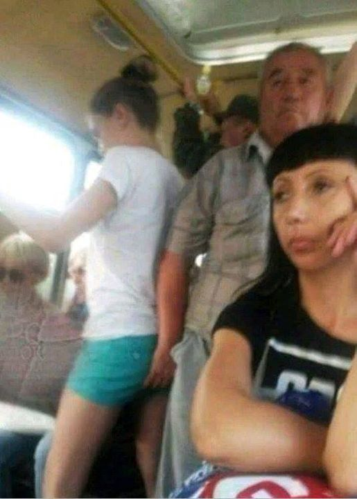 enrisanchezOK's tweet photo. Dice el señor este que por favor no compartan la imagen porque no quiere que se difunda su rostro haciendo lo que no debe hacer. Así que vamos a hacerle caso y claramente no vamos a compartir esta imagen, nocierto? https://t.co/wqMixC9h6E