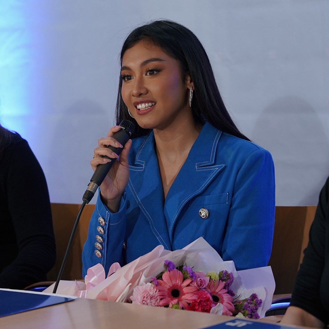 Sparkle_GMA's tweet photo. EXCITING THINGS AHEAD! ✨

David Licauco, Thea Astley, Timmy Albert and Bey Pascua are all smiles at the Universal Records and Sparkle GMA Artist Center Contract Signing Ceremony.

#DavidLicauco #TheaAstley #TimmyAlbert #BeyPascua https://t.co/fOQLf3InoP