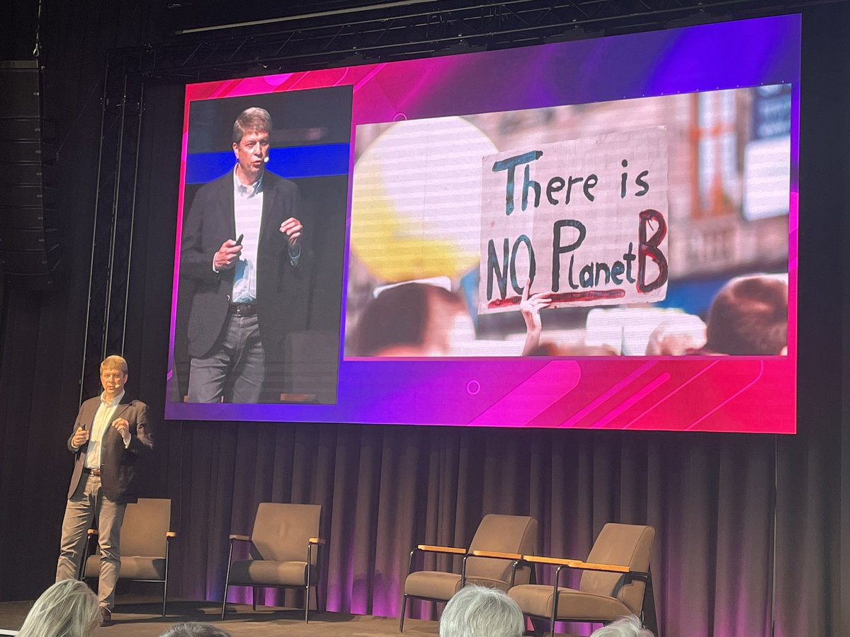 “Come la tecnologia può abilitate progetti sostenibili per un Futuro del Lavoro #CiscoFowweek <a href="/afienga/">Angelo Fienga</a> @CiscoItalia