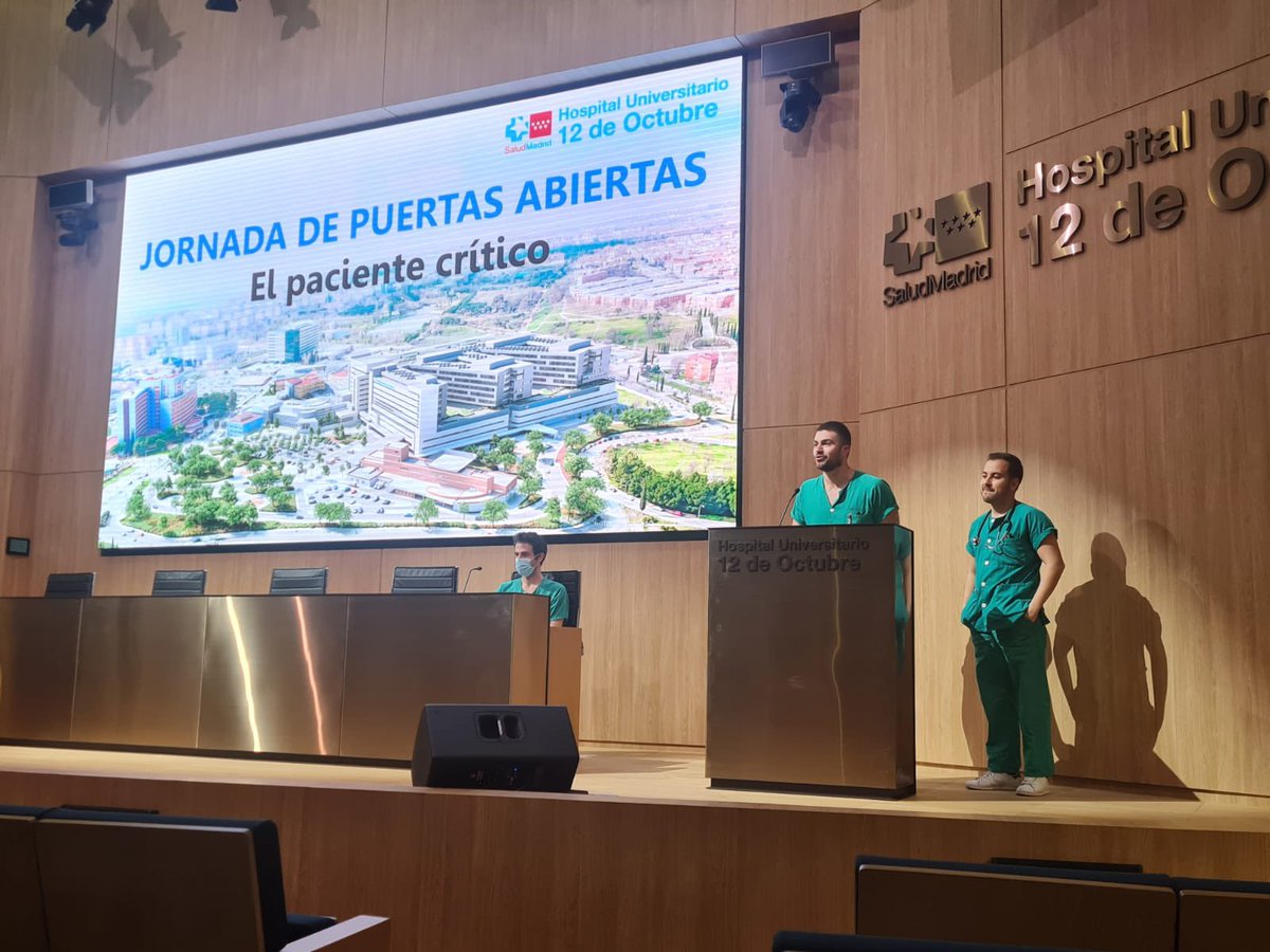 AnestesiaH12O's tweet photo. Estupenda charla conjunta de John nuestro resi junto el compañero de intensivos durante la Jornada de Puertas Abiertas. Esperamos que os hayan ayudado. Ante cualquier duda, podéis mandar un “tuip” a @H12oAnest_docen ;) #somosdel12 https://t.co/CyVeMVfkaR