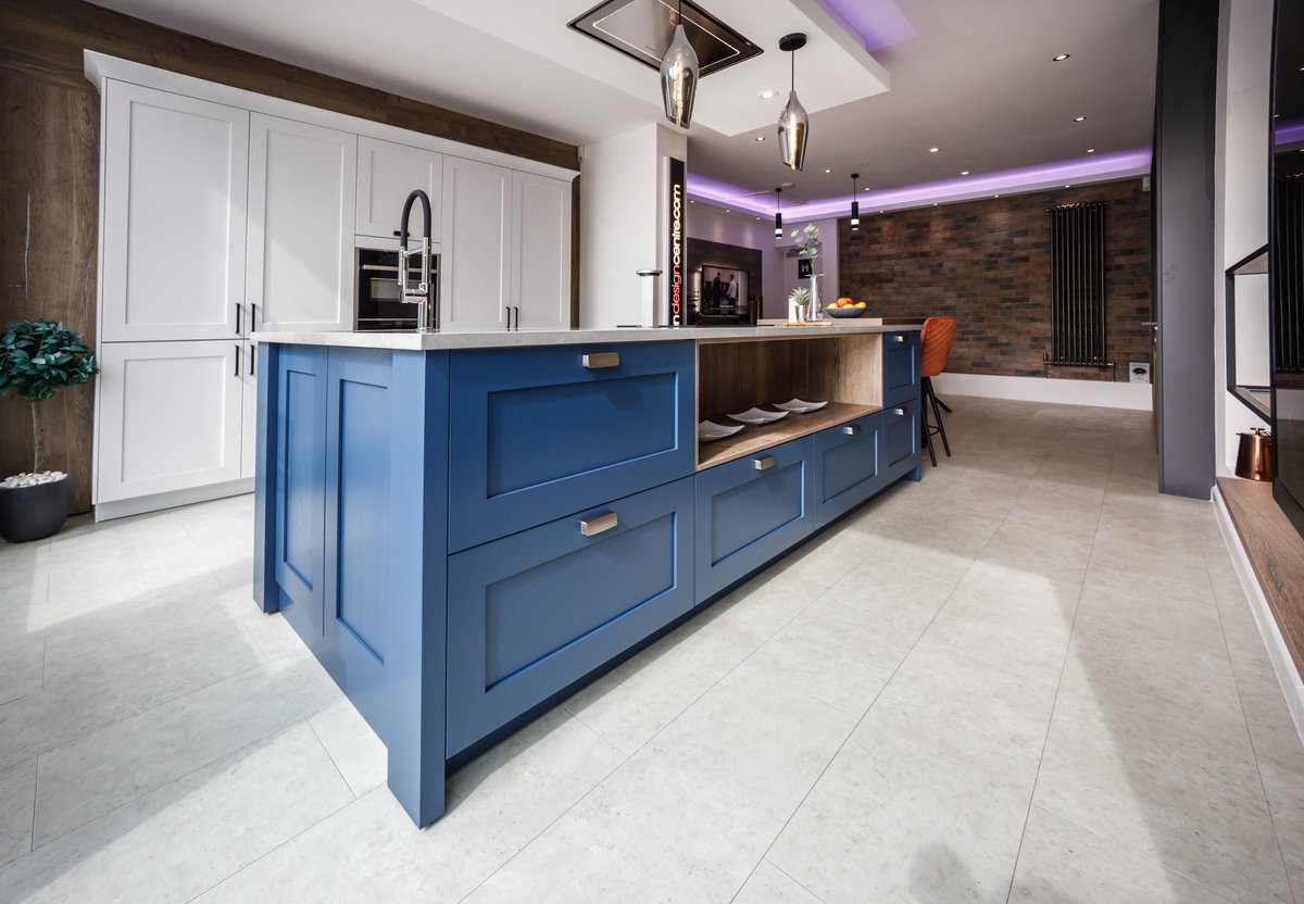 Explore the different kitchen styles in our Blackburn showroom...

To get in contact today, head to:
kitchendesigncentre.com/showrooms/blac…

#kitchendesigncentre #blackburnshowroom #kitchenideas #kitchendecor #blackburn #kitcheninspo #kitchenstorage #kitchenshowrooms #kitchens