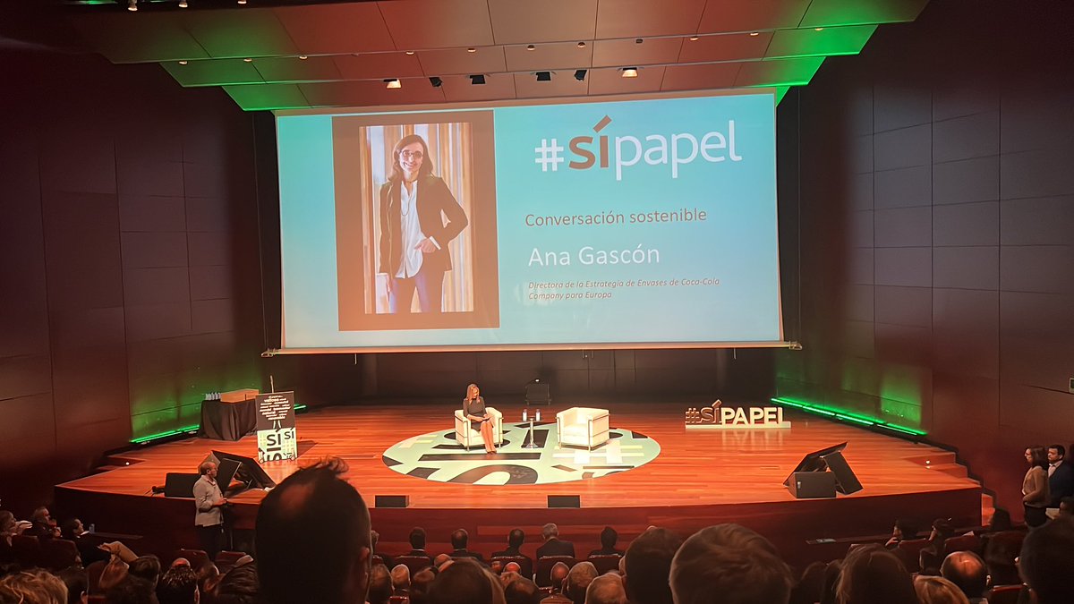 Antonio_Martin's tweet photo. Comienza el evento  #sipapel con @AnaGascon2016 de @CocaCola_es https://t.co/WHInD3EUDt