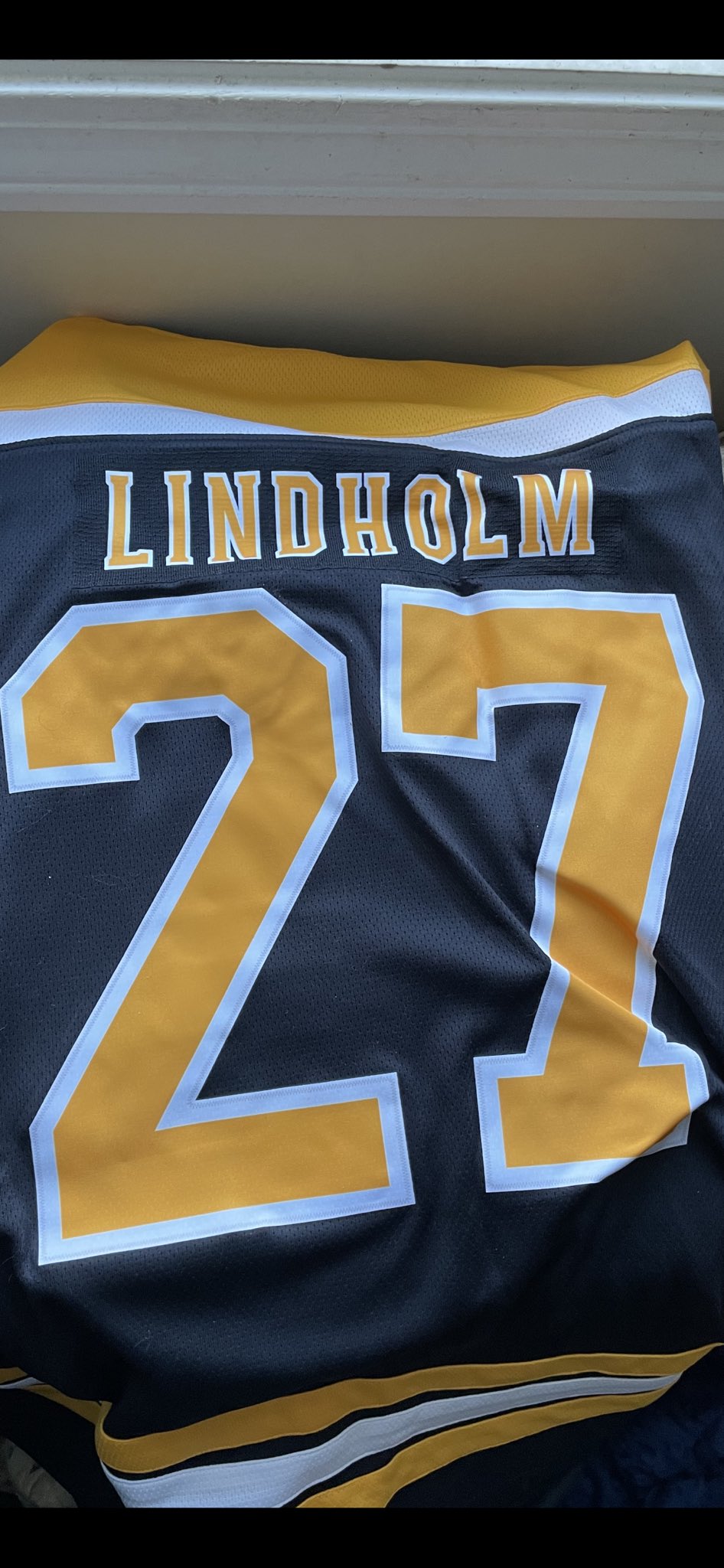 Lindholm jersey cheap