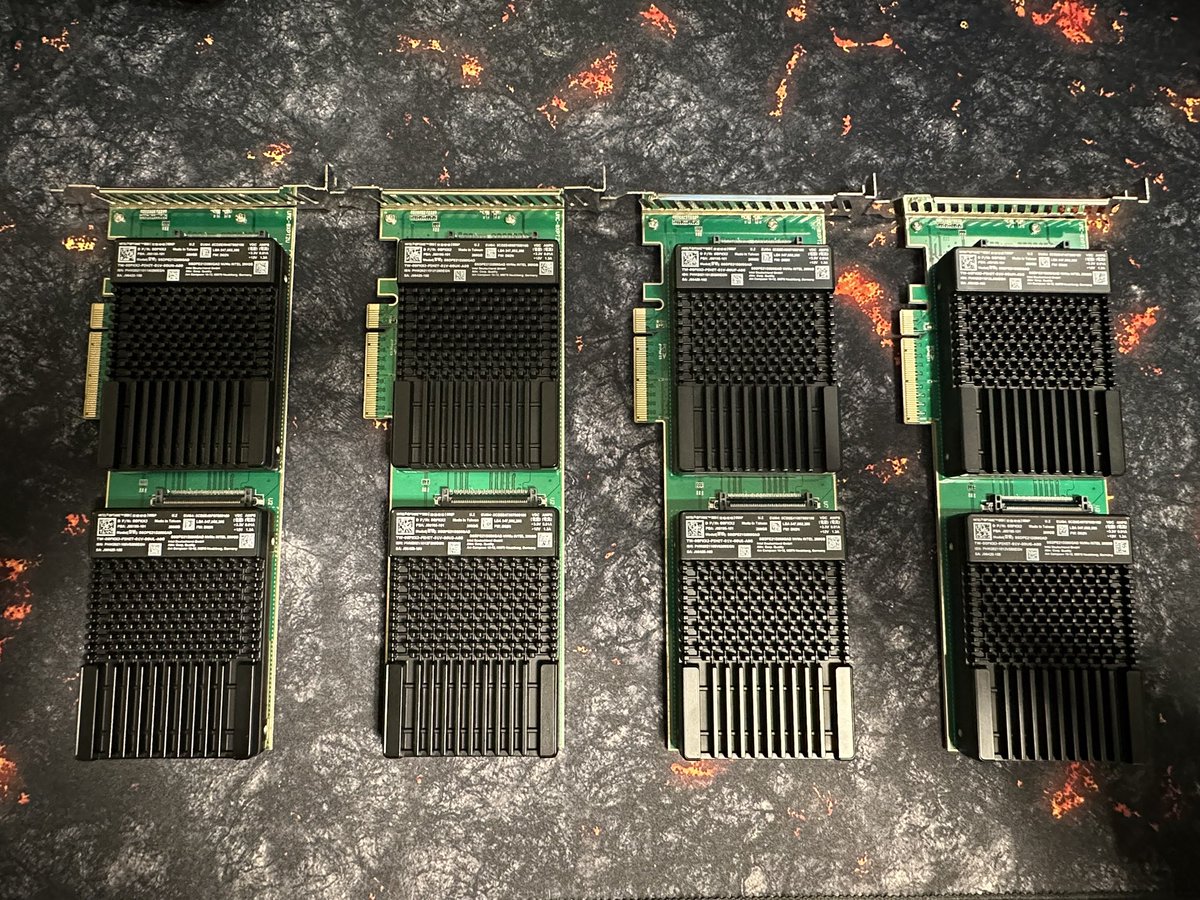 Are we ready for #VMware #vSAN #ESA? @vmwarevsan 🥳
Thanks to @vExpert and #Intel for this great Opportunity, here is the beginning of my upcoming Story:
irg-net.com/index.php/inte…
#Optane
#IntelXeon
#Xeon #vExpert
#VMware
#Cloud
#DataCenter 
#HomeLab
#vSANFan