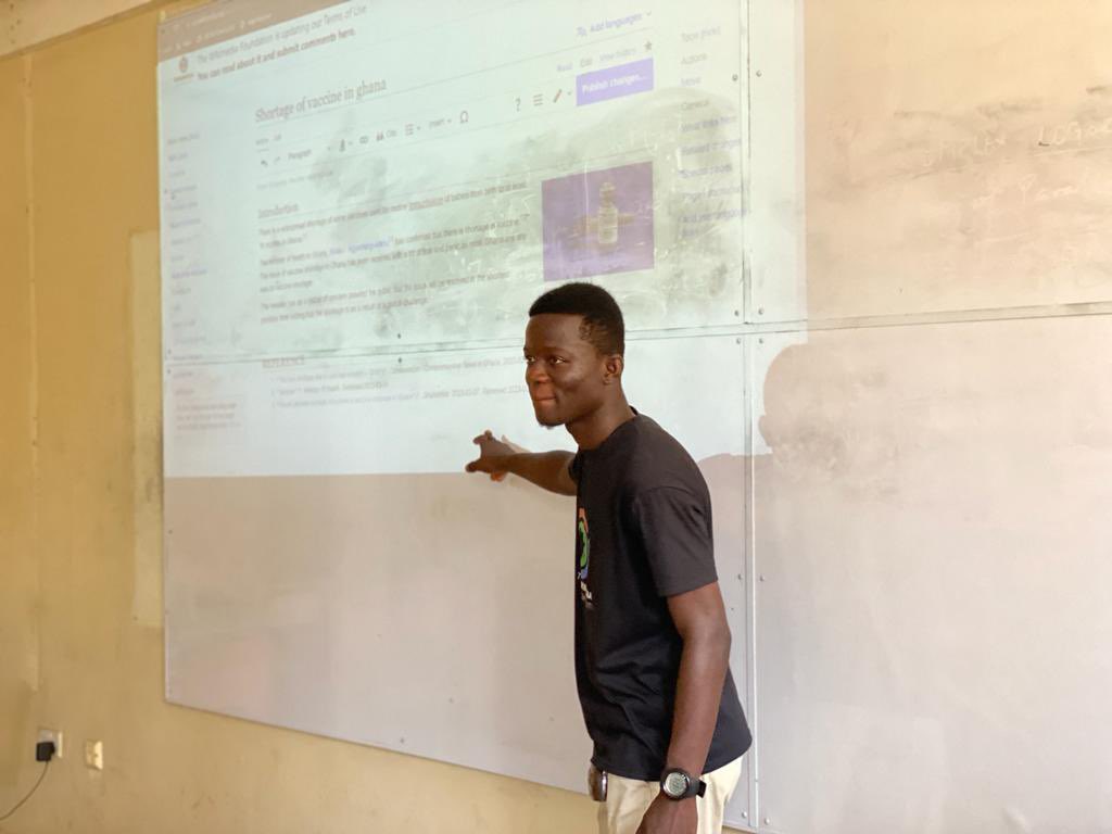 OFWAFRICA's tweet photo. After a successful Wikipedia 101 training led by @EAFRIM7 of the  @KWikihub, the final session of the course was held over the weekend.

The training entailed the practical aspect of the course where they got hands on experience contributing to @wikipedia https://t.co/H6DITmluA6