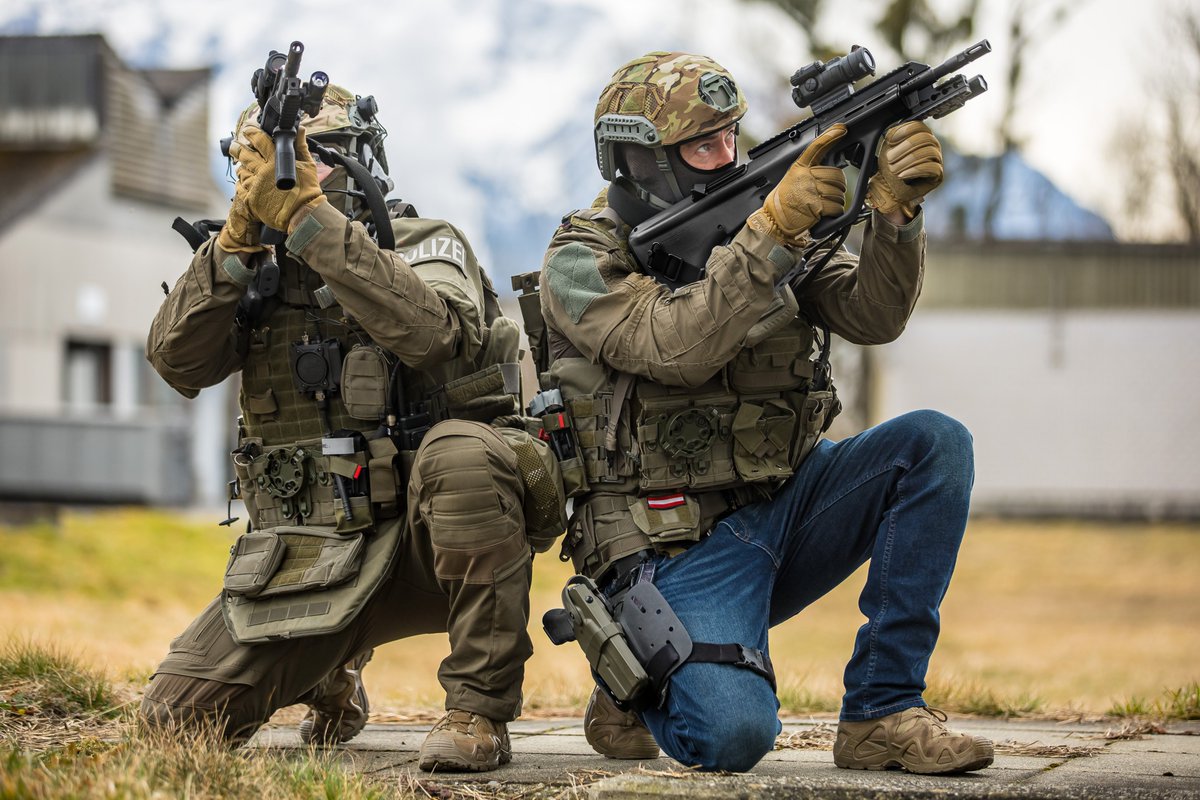 Europol's tweet photo. 🔥 Intervention &amp; surveillance units from 9 countries joined forces this month for #ATLASExercise Firestorm.

🇮🇪🇬🇧🇦🇹🇩🇪🇨🇭🇫🇷🇱🇺🇧🇪🇳🇱

The exercise focused on a fictional terrorist plot that tracked targets across borders &amp; unravelled their nefarious plans.

➡️ https://t.co/CQr6AoatdD https://t.co/hUUBDWDBtx