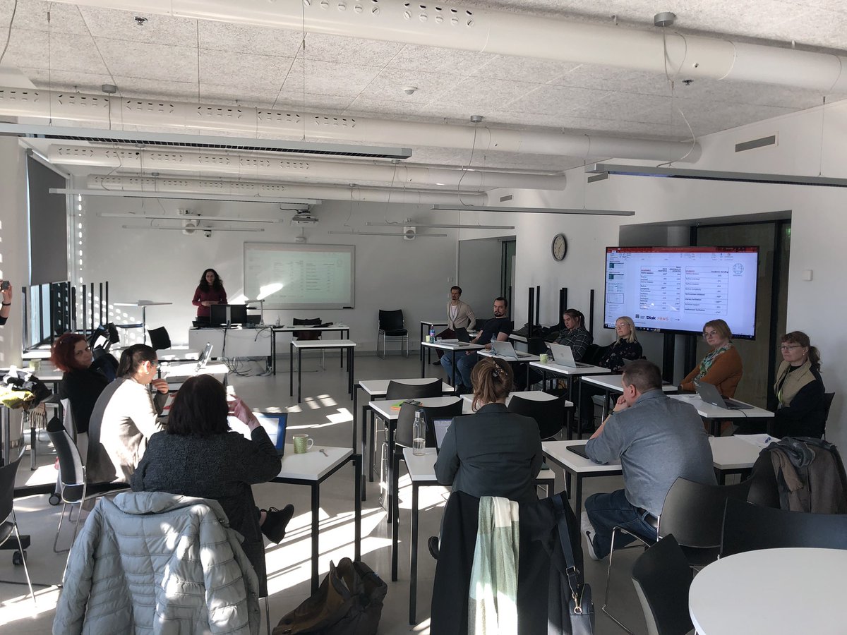 retsev's tweet photo. Digital Wellbeing in Higher Education - mentor training started today @DiakAmk 

Quantitative study results show interesting differences between partner countries. https://t.co/e43PX6YzXd