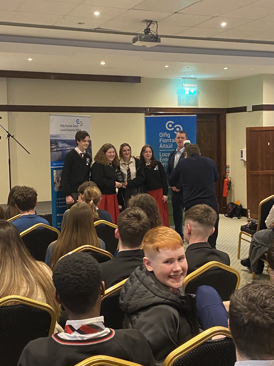 BrienShauna's tweet photo. Duais eile!!!! Maith sibh go léir. @GCLuimnigh @ROINN_GNO https://t.co/KfKzX6OkMH