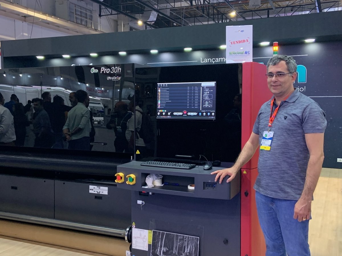 EFIPrint's tweet image. Exciting things are happening at #FespaBrasil2023! Congratulations to EFI customer Nacional Art Comunicação Visual, for its purchase of EFI&apos;s #Pro30h printer! Visit our team this week at Serilon booth #E-5-110 to learn more about EFI solutions fespabrasil.com.br/pt/noticias/ef…