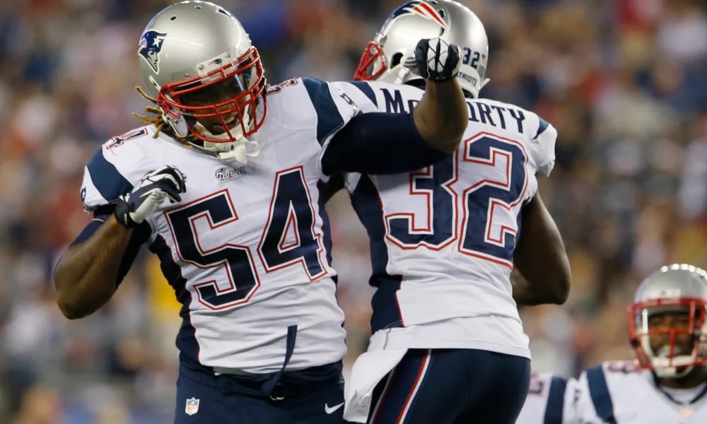 Tom Brady, James White, Julian Edelman, Rob Gronkowski, Devin McCourty and Donta Hightower have now all retired. 

Some of the greatest #Patriots.
