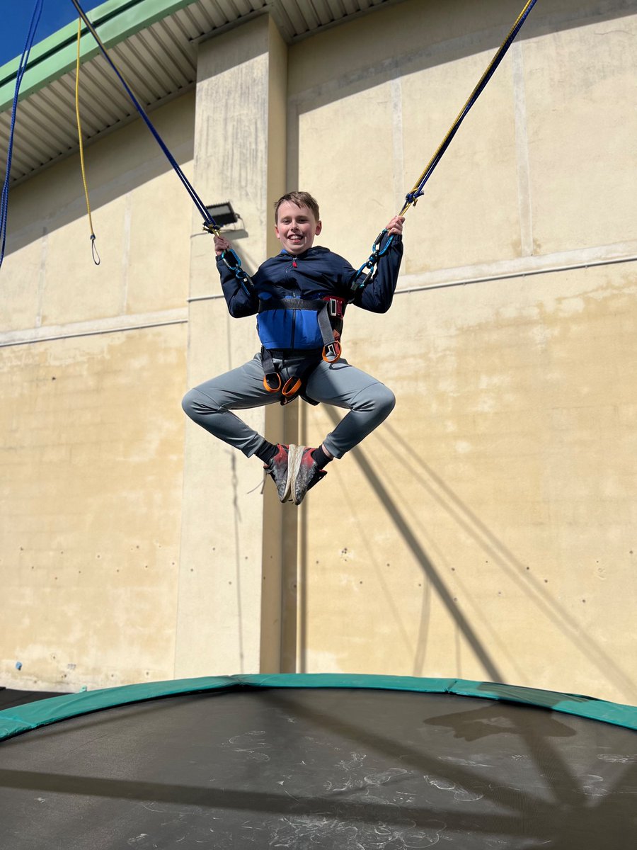 gladstonebarry's tweet photo. Horse riding, trampolining and high ropes @Urdd #FunFilledDay #TeamYear6 https://t.co/wN4AAPmaWV