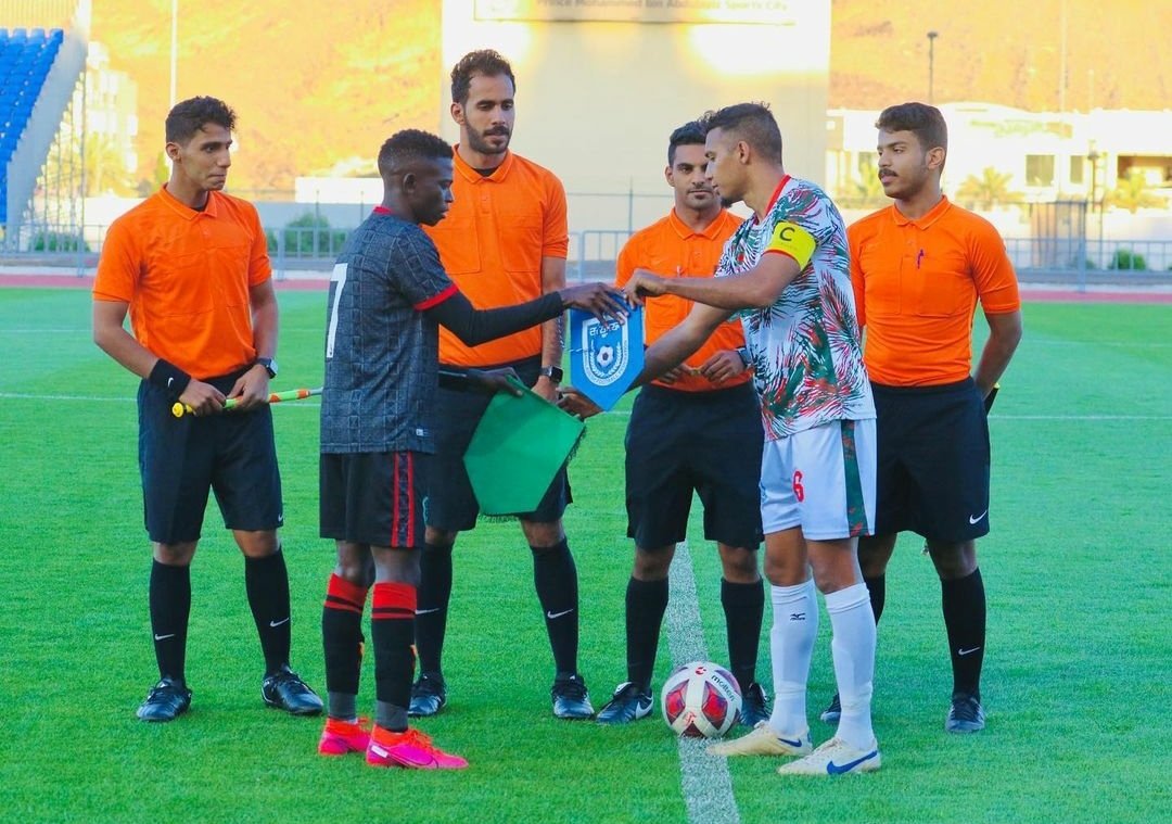 FabinKandoth's tweet image. 124 Ranked Malawi National Team Coached By Former KBFC Reserves  Technical Director Mario Marinică Has Drawn Against 192 Ranked Bangladesh National Team In An Unofficial Friendly Match Held In Saudi Arabia
#KeralaBlasters #YoungBlasters #YennumYellow #ISL #IndianFootball
